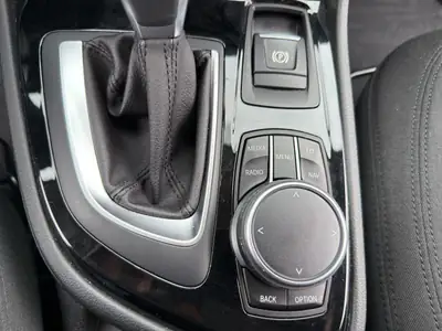 BMW 218 Active Tourer xDrive — Monospace compact diesel, transmission automatique, entretien à jour — Miniatura 22