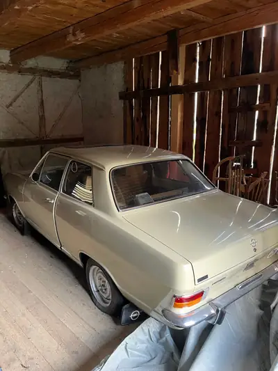 Opel Kadett 1.2 Automatique — Classique des années 70, transmission automatique rare — Außenansicht
