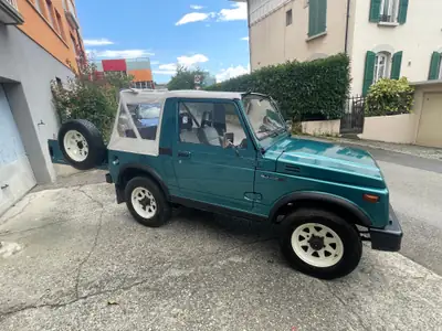 Suzuki SJ 413 JX — Légende 4x4 cabriolet des années 80, restaurée comme neuve — interior