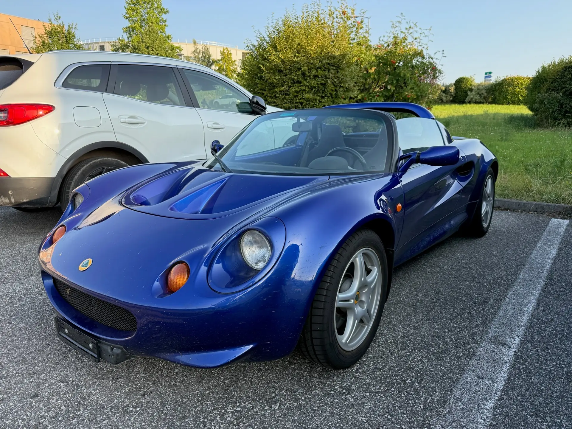 Lotus Elise 1997 — Roadster légendaire, 86500 km, mécanique fiable — vue extérieure