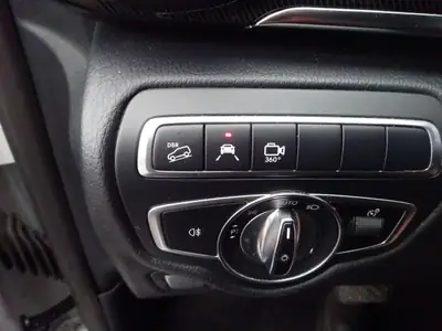 Mercedes-Benz V 220 d Lang 4Matic — Monospace premium 7 places, motorisation diesel efficace — Thumbnail 7