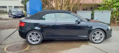 Audi A3 Cabriolet 1.8 TFSI — Élégance décapotable, S-Line et 160 ch — vista posteriore