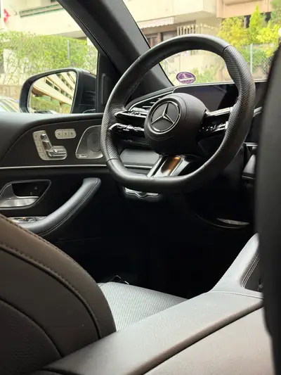 Mercedes-Benz GLE Coupé 400 e 4Matic+ — SUV hybride rechargeable, 17 000 km seulement — Miniature 14