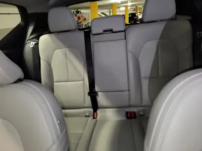 Volvo XC40 T3 Momentum — SUV compact premium, 69'000 km, automatique fluide — side view