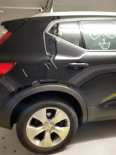 Volvo XC40 T3 Momentum — SUV compact premium, 69'000 km, automatique fluide — dashboard