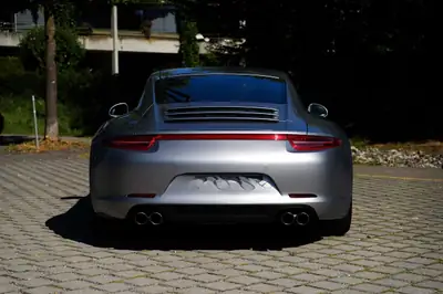 Porsche 911 Carrera 4S PDK — Propulsion intégrale, 400 ch et transmission sport — detail