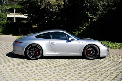 Porsche 911 Carrera 4S PDK — Propulsion intégrale, 400 ch et transmission sport — interior