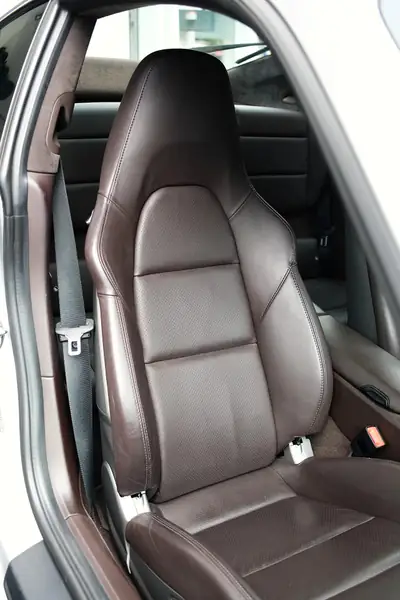 Porsche 911 Carrera 4S PDK — Propulsion intégrale, 400 ch et transmission sport — Thumbnail 9