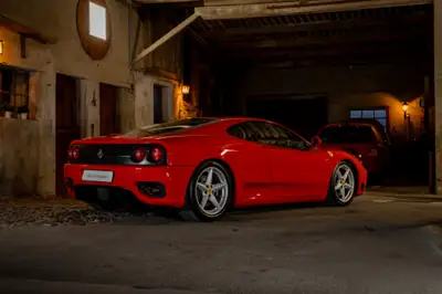 Ferrari F360 Modena — Légendaire coupé sport 400 ch, historique complet — détail