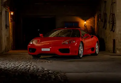 Ferrari F360 Modena — Légendaire coupé sport 400 ch, historique complet — intérieur