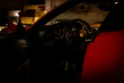 Ferrari F360 Modena — Légendaire coupé sport 400 ch, historique complet — Miniature 16