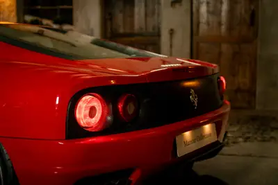 Ferrari F360 Modena — Légendaire coupé sport 400 ch, historique complet — Miniature 17