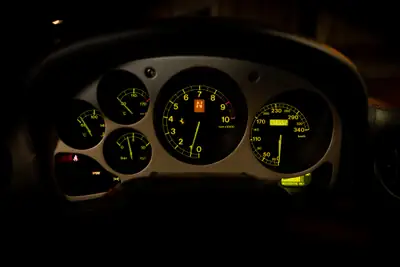 Ferrari F360 Modena — Légendaire coupé sport 400 ch, historique complet — Miniature 19