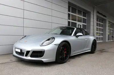 Porsche 911 Targa 4 GTS PDK — Chef-d'œuvre cabriolet, 450 ch et garantie Approved — vista esterna