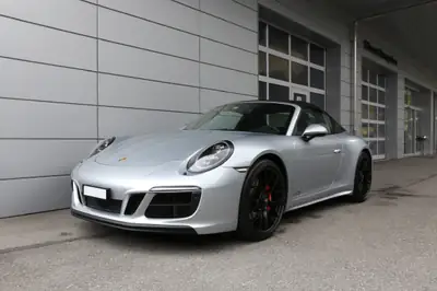 Porsche 911 Targa 4 GTS PDK — Chef-d'œuvre cabriolet, 450 ch et garantie Approved — Miniatura 11
