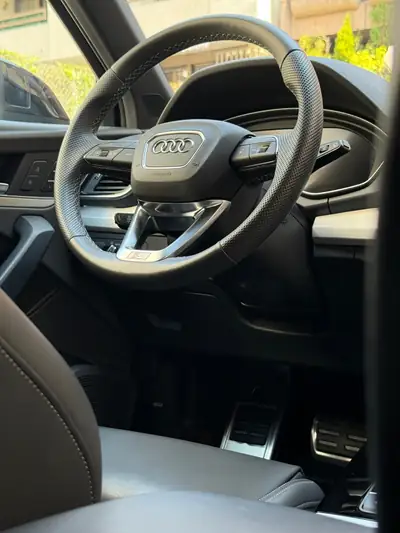 Audi Q5 55 TFSI e PHEV S line — Hybrid rechargeable performant, 35'000 km — Miniature 11