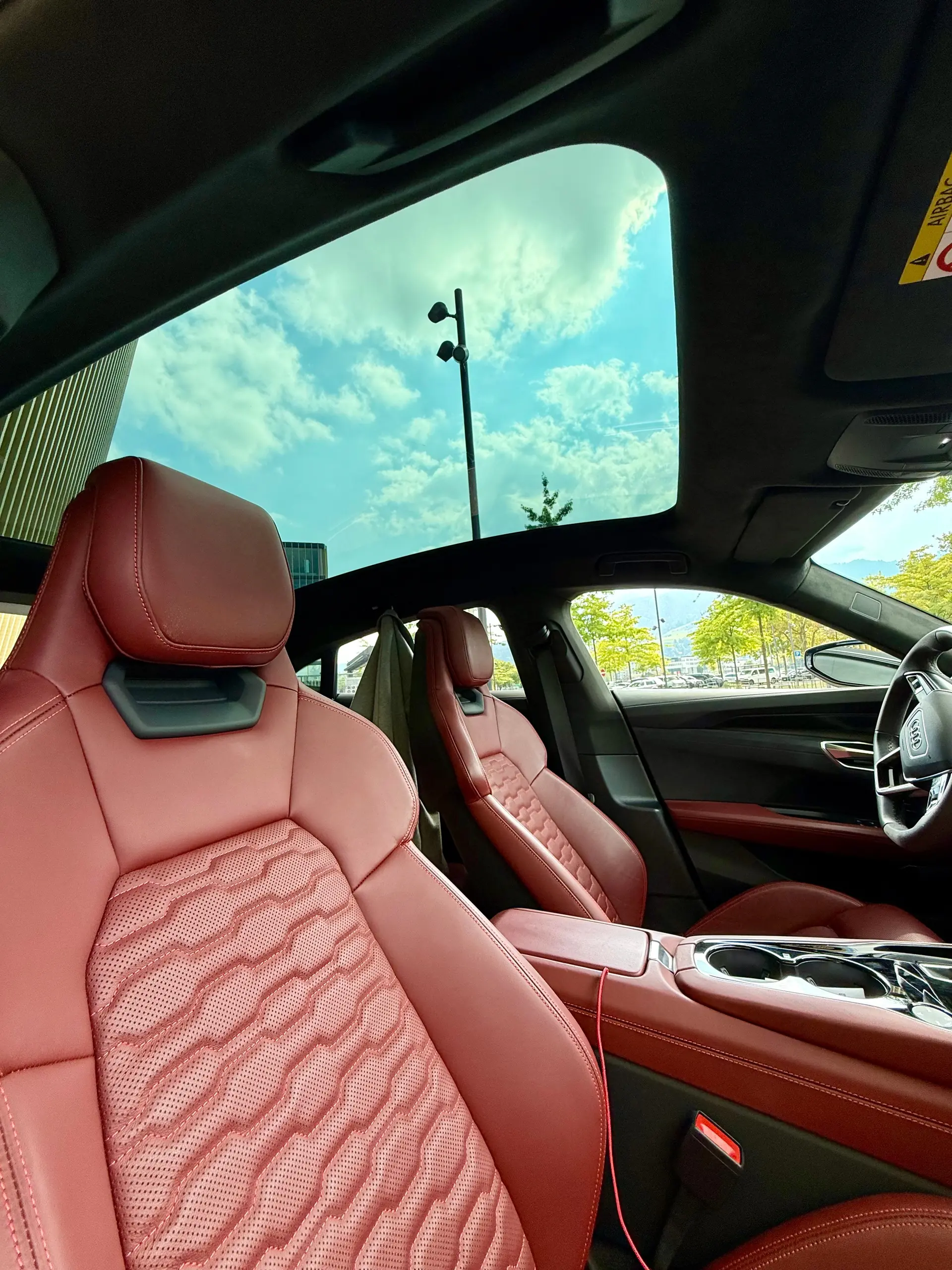 Audi e-tron GT quattro 2023 — Gran turismo électrique haute performance, 63 000 km — vue extérieure