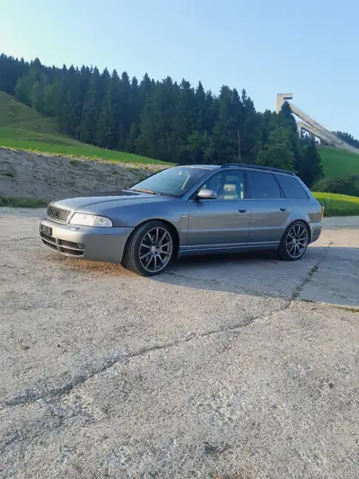 Audi S4 B5 Break 2001 — Berline sportive 310 ch, transmission manuelle, sans sinistre — côté