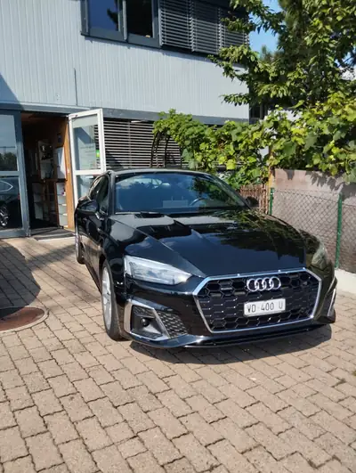 Audi A5 Sportback 45 TFSI S-line — Élégance sportive et technologie hybride — vue extérieure