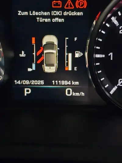 Land Rover Discovery Sport 2.0 TD4 SE — SUV 7 places robuste, sans accident, 111'994 km — Miniature 13
