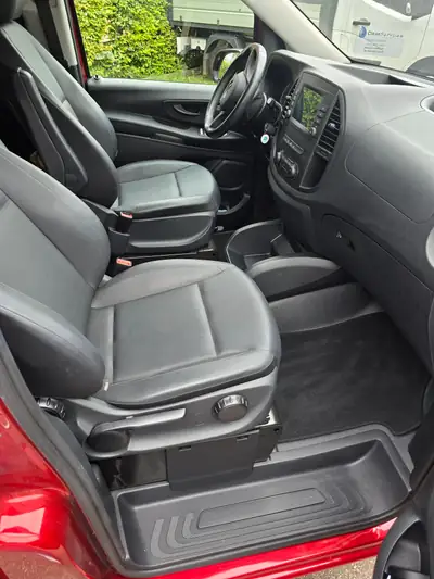 Mercedes-Benz Vito 114 CDI Tourer Pro — 8 places, diesel fiable, 47000 km seulement — Innenraum