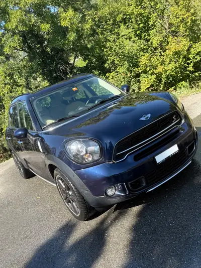 MINI Countryman Cooper S ALL4 — SUV compact sportif, transmission automatique, sans sinistre — dashboard