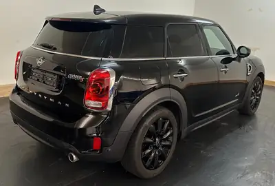 MINI Countryman Cooper S ALL4 — SUV compact sportif, 192 PS et transmission intégrale — detail