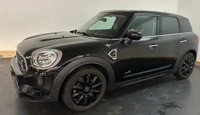 MINI Countryman Cooper S ALL4 — SUV compact sportif, 192 PS et transmission intégrale — interior