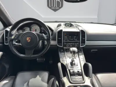 Porsche Cayenne Turbo 2012 — SUV sportif 500 ch, sans sinistre — Thumbnail 13