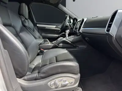 Porsche Cayenne Turbo 2012 — SUV sportif 500 ch, sans sinistre — Thumbnail 16