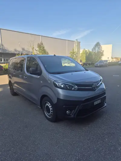 Toyota ProAce 2.0D Panel Van — Utilitaire robuste, 56 000 km, boîte automatique — vista esterna