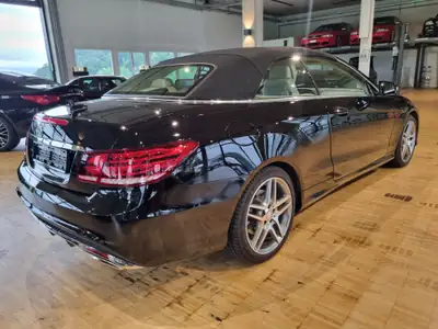 Mercedes-Benz E 500 Cabriolet — V8 408 ch, élégance décapotable premium — Heckansicht