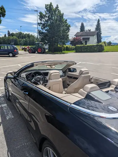 Mercedes-Benz E 500 Cabriolet — V8 408 ch, élégance décapotable premium — Detail