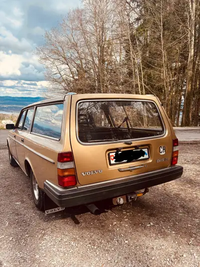 Volvo 240 2.3 GL — L'incontournable break suédois des années 80 — Innenraum