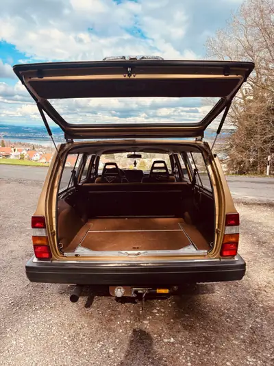 Volvo 240 2.3 GL — L'incontournable break suédois des années 80 — Detail