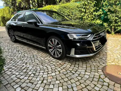 Audi S8 — Berline de prestige 571 ch, entretien Audi certifié, 35 000 km seulement — Außenansicht