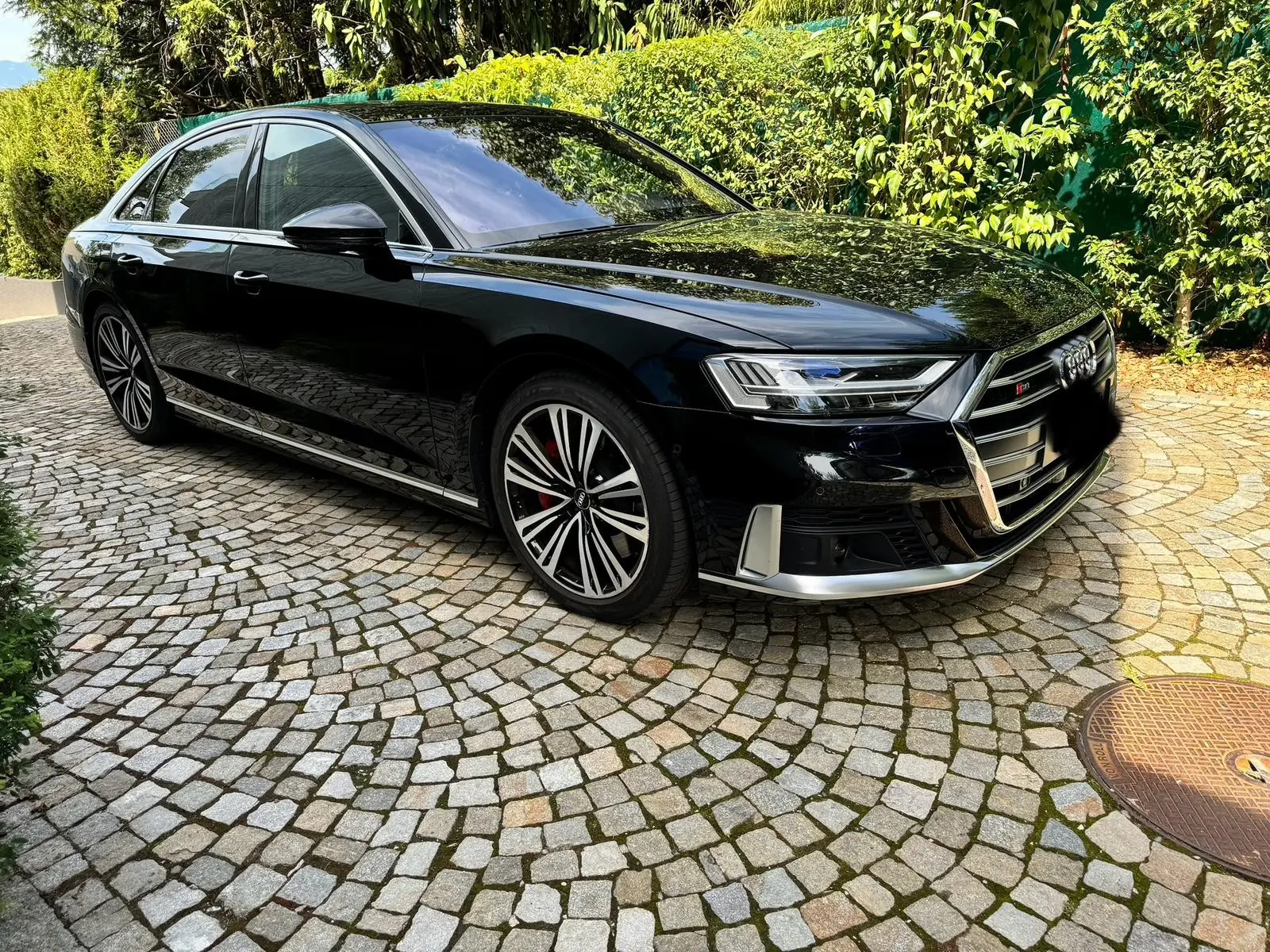 Audi S8 — Berline de prestige 571 ch, entretien Audi certifié, 35 000 km seulement