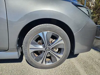 Nissan Leaf Tekna — Électrique zéro émission, 31 500 km seulement — Miniatura 12