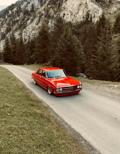 Audi 100 C1 1972 — Berline de prestige à kilométrage exceptionnel — vue extérieure