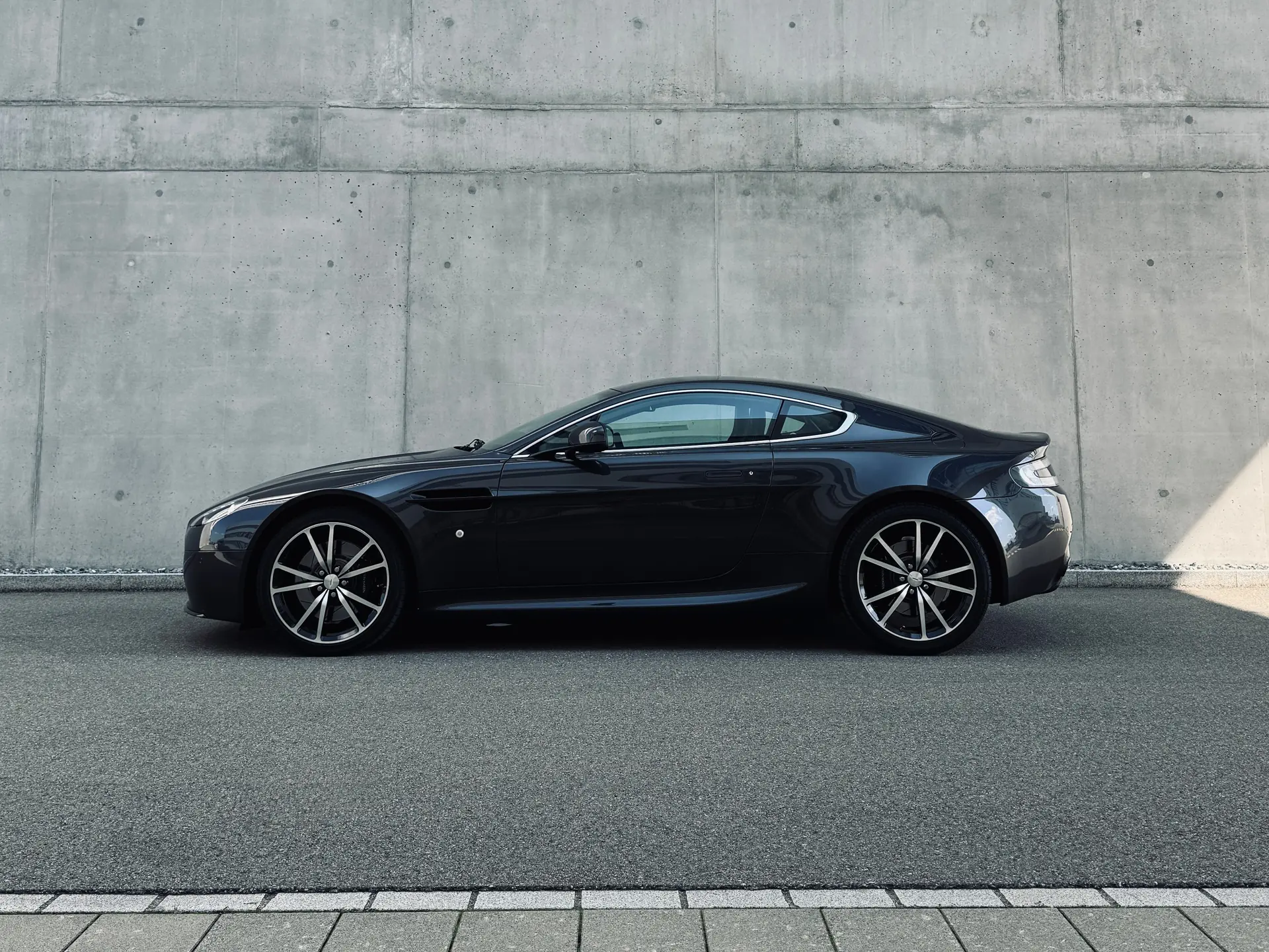 Aston Martin V8 Vantage 2011 occasion Altenrhein — 2