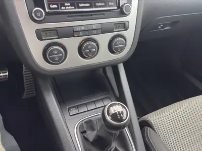 VW Scirocco 2.0 TSI — Coupé sportif, 200 ch, entretien VW suivi — Miniatura 11
