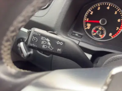 VW Scirocco 2.0 TSI — Coupé sportif, 200 ch, entretien VW suivi — Miniatura 15