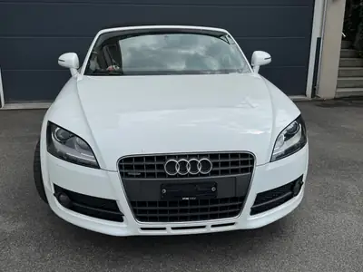 Audi TT Roadster 2.0 TFSI Quattro — Cabriolet sportif 200 ch, 54'000 km seulement — fianco