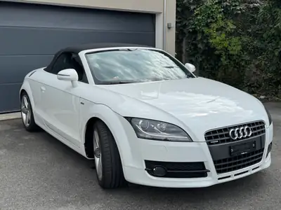 Audi TT Roadster 2.0 TFSI Quattro — Cabriolet sportif 200 ch, 54'000 km seulement — vista esterna