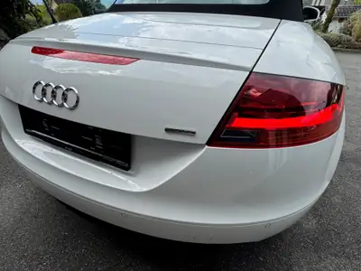 Audi TT Roadster 2.0 TFSI Quattro — Cabriolet sportif 200 ch, 54'000 km seulement — cruscotto