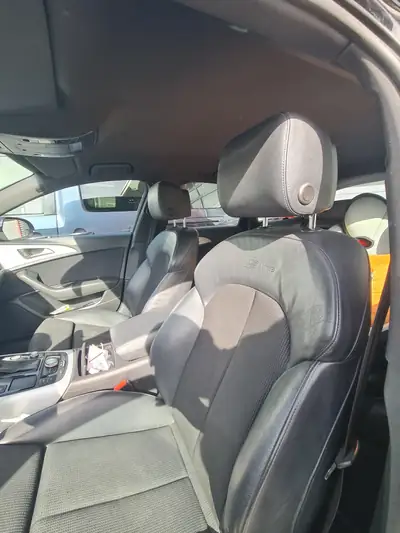 Audi A6 Avant 3.0 TDI V6 quattro — Break diesel robuste, 232'000 km — vista posteriore