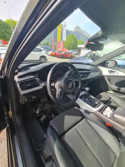 Audi A6 Avant 3.0 TDI V6 quattro — Break diesel robuste, 232'000 km — interni
