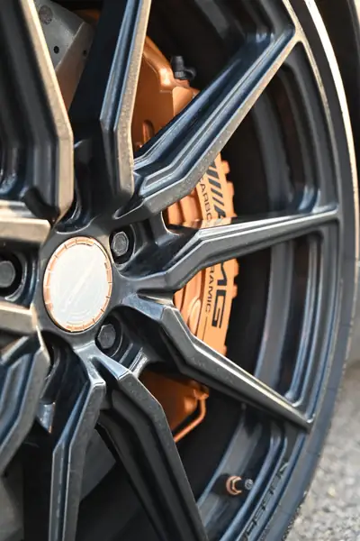 Mercedes-AMG GT Speedshift DCT — Coupé sportif 462 ch, service AMG certifié — Miniatura 8