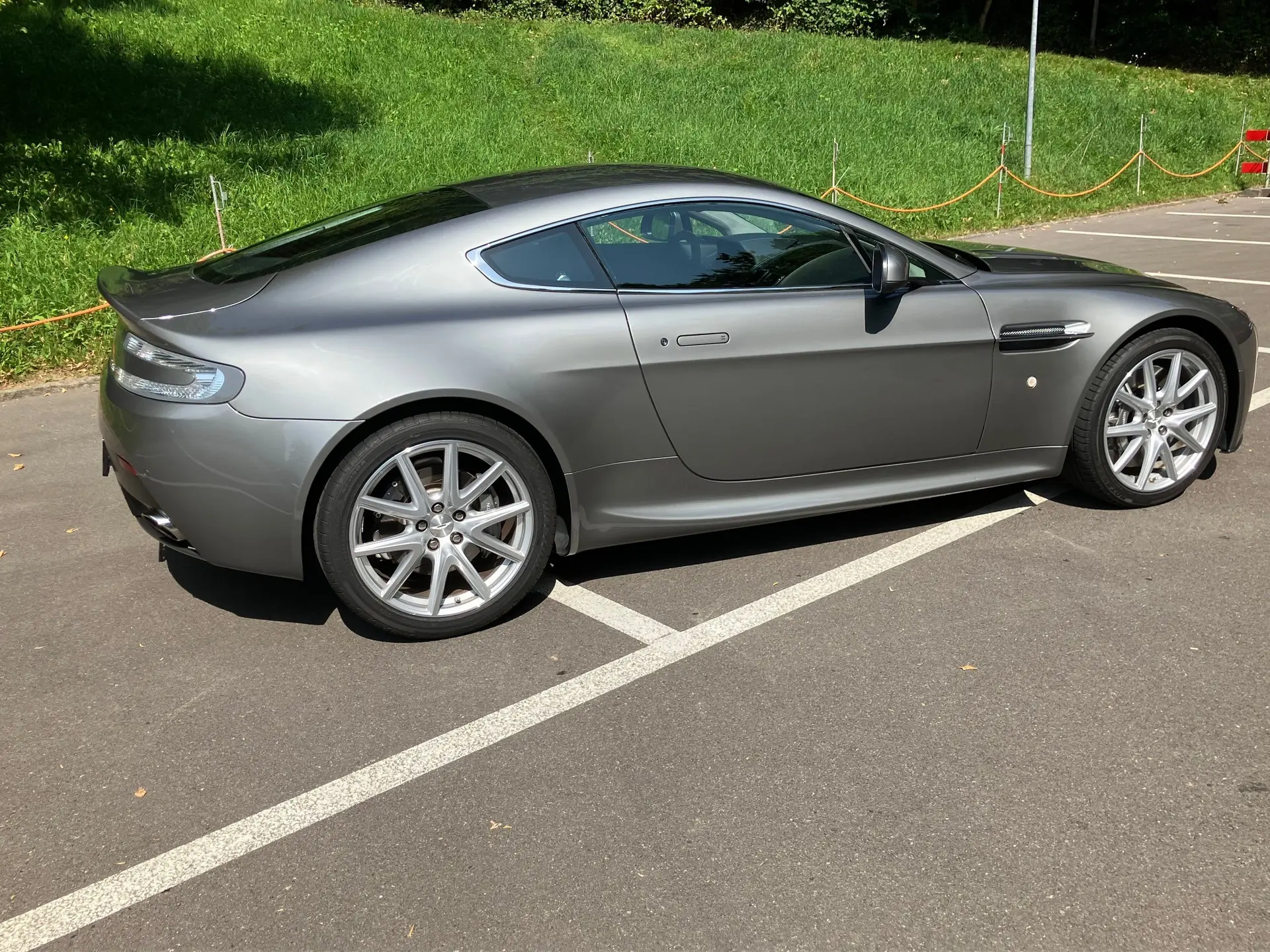 Aston Martin V8 Vantage 2012 occasion Baden — 4