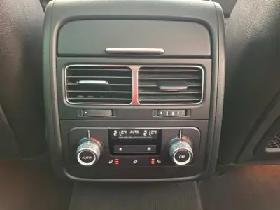 VW Touareg 3.0 TDI — SUV premium diesel, suspension pneumatique, kilométrage maîtrisé — Thumbnail 13